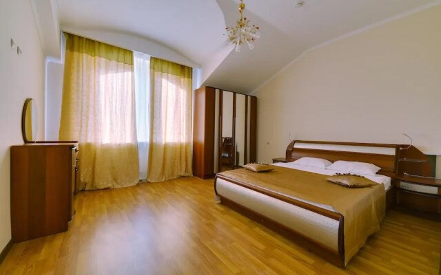 Sun Hotel
