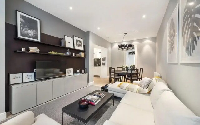 Prime Knightsbridge Mews - 4 bed House