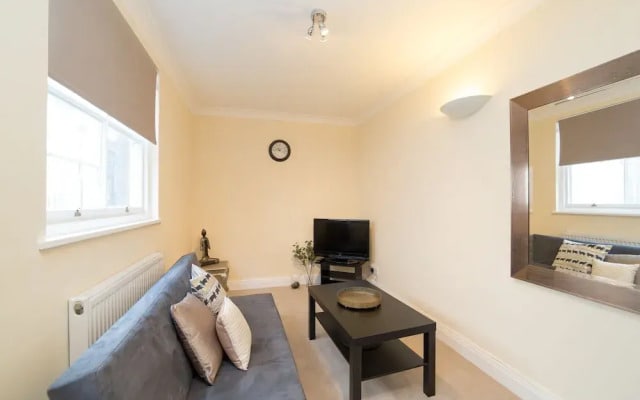 Q Home - Paddington One
