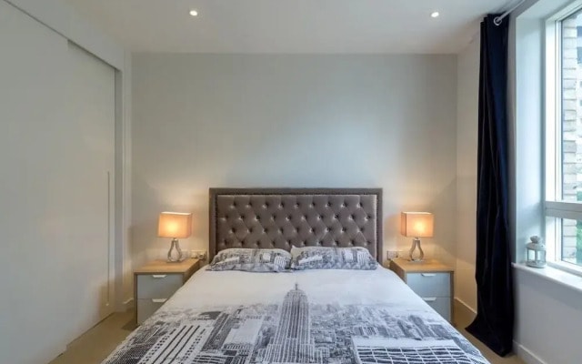 Blissful one bed Near the River