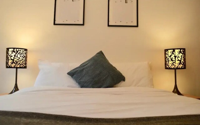 Modern 3BD Home in the Northern Quarter