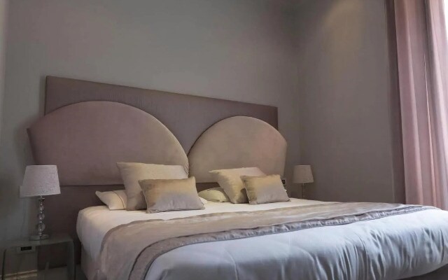 Opera House Rooms