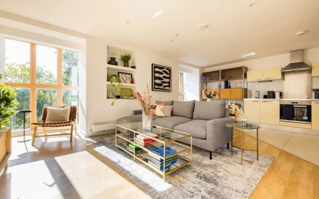 The London Loft - Glamorous 2bdr Flat With Parking
