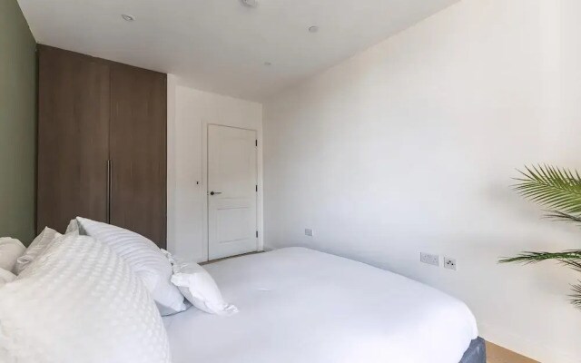 Stylish Hackney Wick Apartment With Terrace