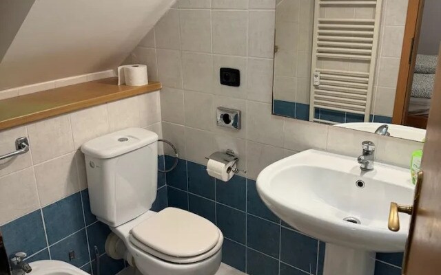 1 Bed Flat - Sleeps 4 - Pets - Smoking on Terrace