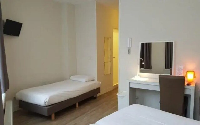 Hotel Corner House
