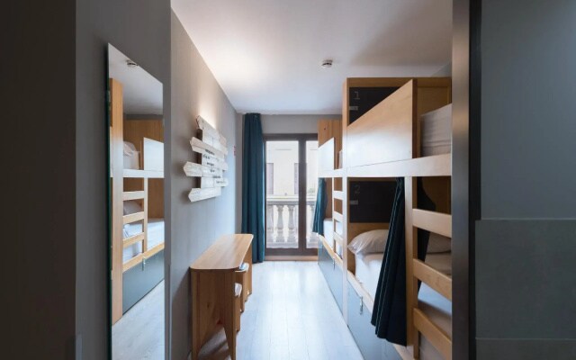 Yeah Barcelona Hostel