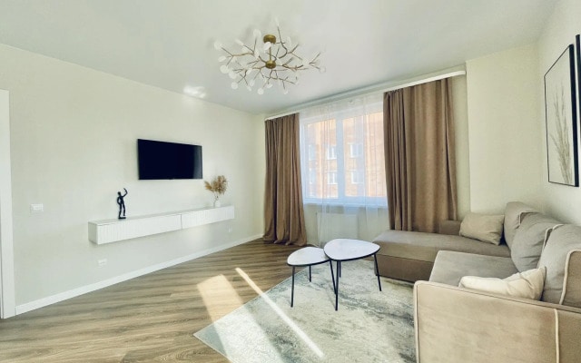Vegas apartments (Вегас апартментс) на улице Надежды Сусловой 22а