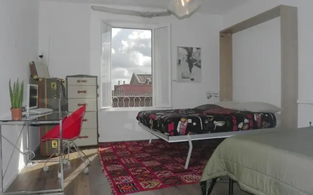 LINE-UP Apartment