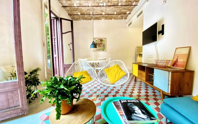 Tyche apartment