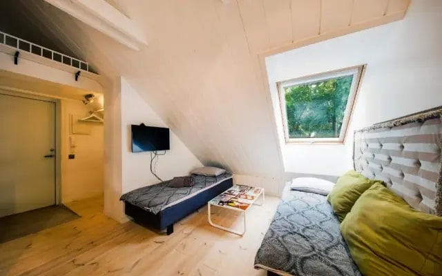 Apple 9 Apartment