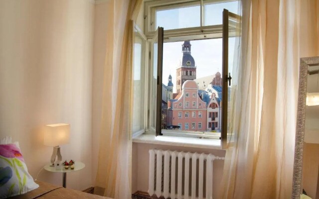 City Inn Riga Apartment, Town Towers with parking