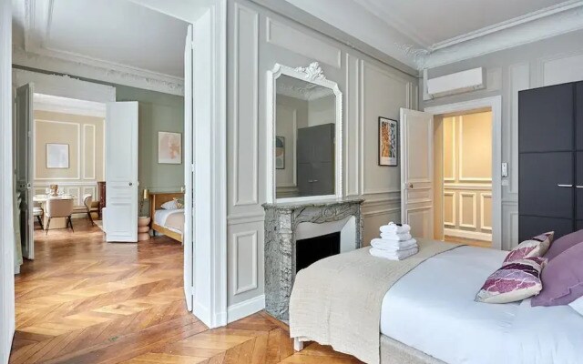 Magnificent Apartment Etoile Hoche Saint Honore
