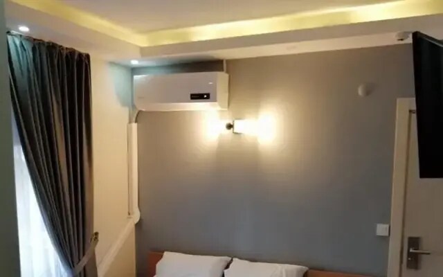 Marbella Suites