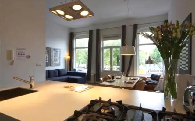 Stadhouderskade Apartment