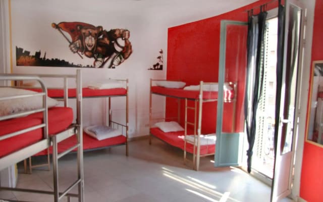 Graffiti Hostel