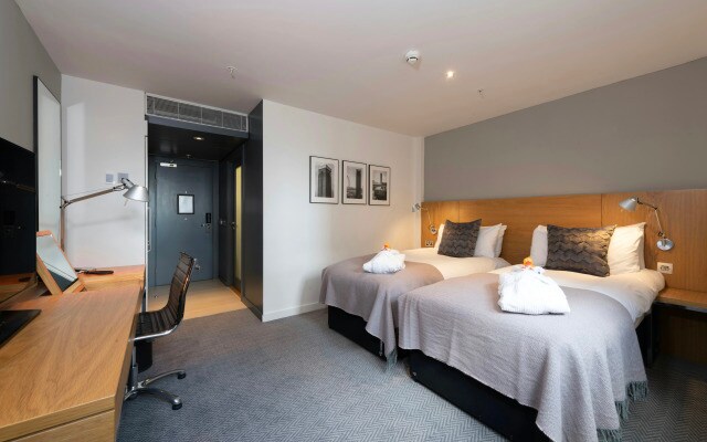 Apex City of London Hotel