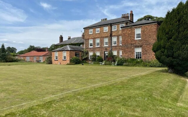 Rowley Manor