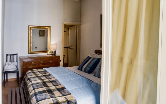 Trevi Fountain Apartment