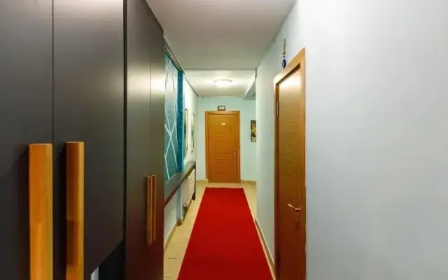 Senior Pera Suites