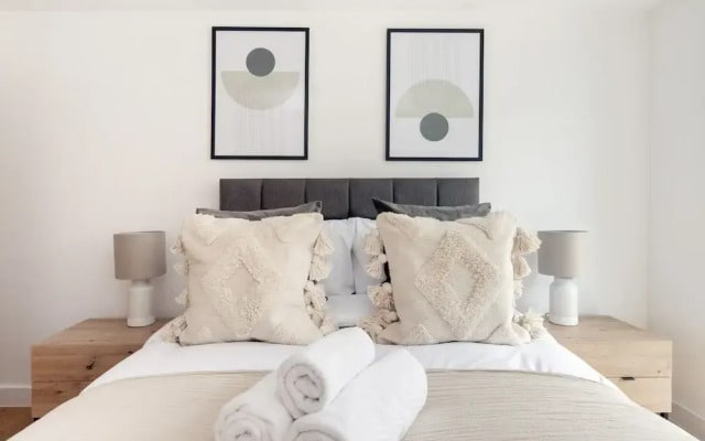 Fitzrovia 1BR with Balcony by Soho