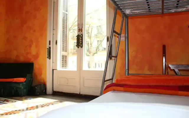 Bed & Art Barcelona
