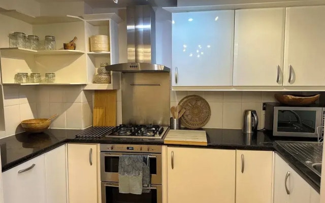 Victorian Charm Maisonette