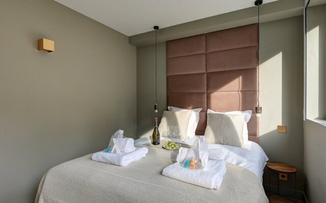 Sublime AC Apartment Eiffel Tower Champs de Mars