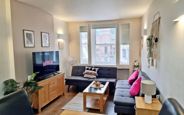 Liverpool Street Apartments