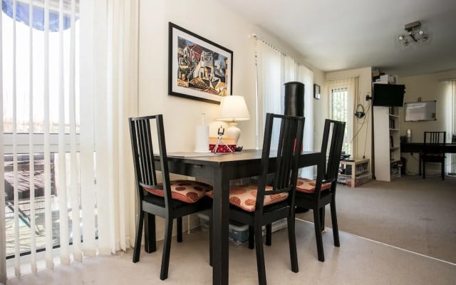 Clapham 1 Bedroom Flat With Balcony