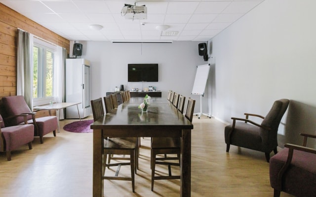 Aava Hotel