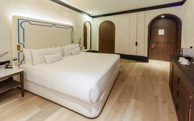 Hotel Montera Madrid, Curio Collection By Hilton