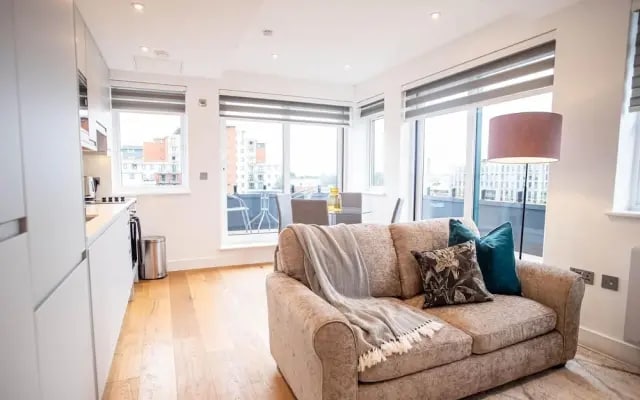 Windsor Castle Two-Bedroom Apartment By Belvilla