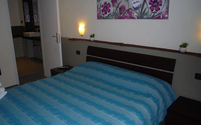 Cesar Vatican Rooms