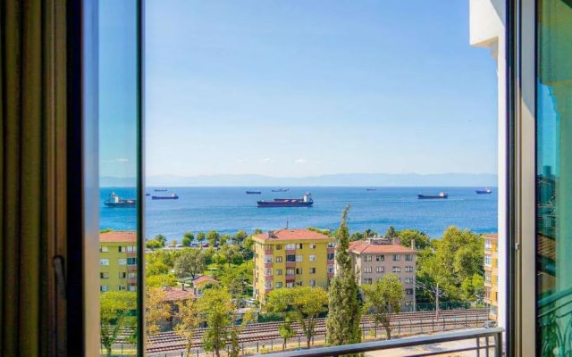 The Grand Mira Hotel