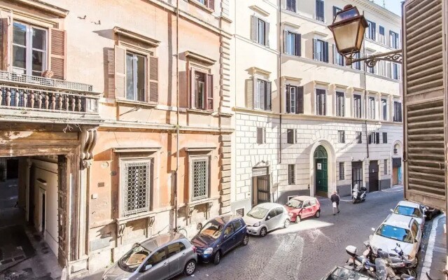 RSH Piazza Navona Luxury One Bedroom Apartment