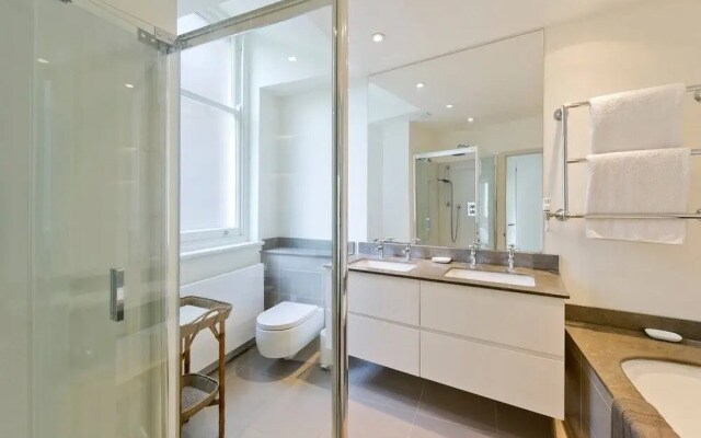 Lovely 2bed flat in Chelsea with exclusive views
