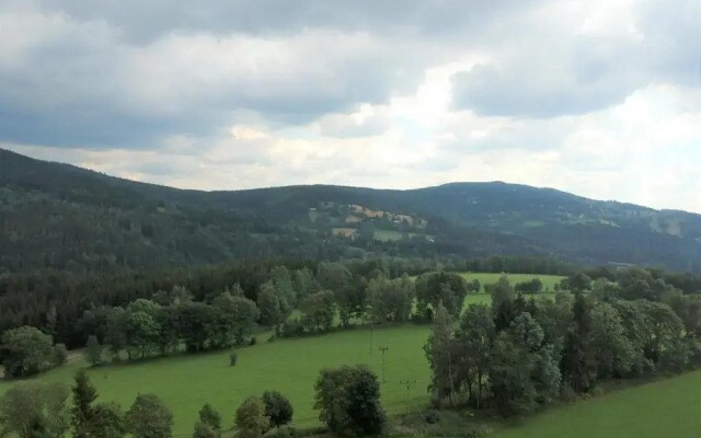 Mountain Chalet Hoja 1