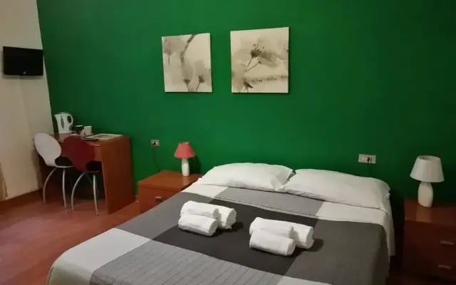 Ares Rooms