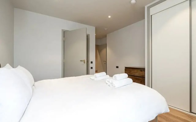 Chic Modern North London Flat
