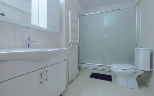 Central Flat 800 m to Cevahir Mall in Sisli