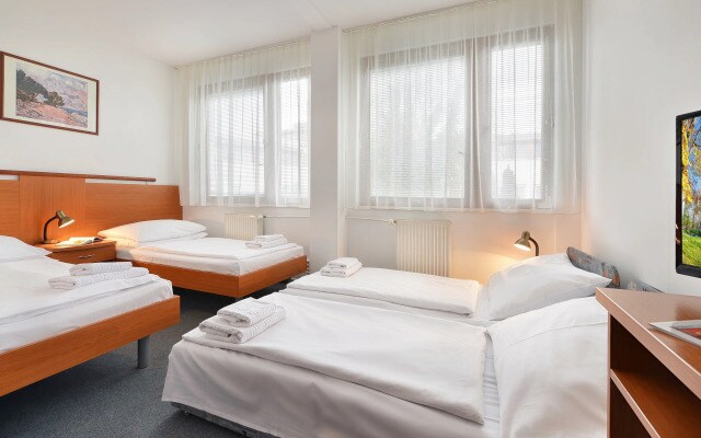 EA Hotel Populus