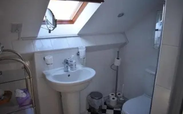 Clifton Bridge Guesthouse
