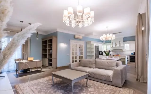 Luxury 2BDR Heart Of Old Town