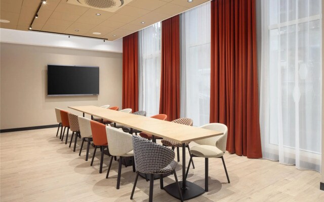 Hampton by Hilton Paris Saint Ouen