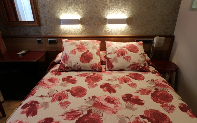 Hostal Hispano Argentino Gran Via