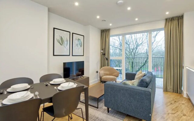 Colindale Avenue