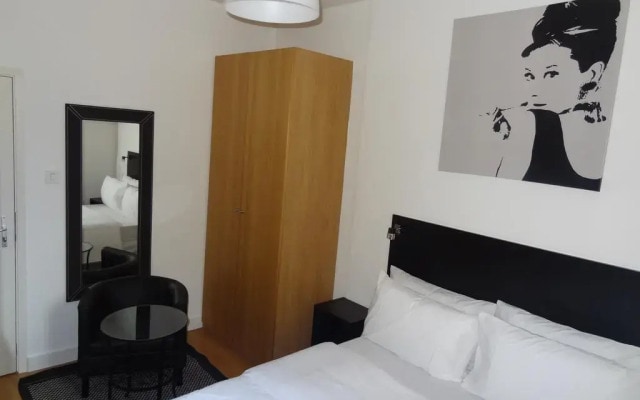 Studios 2 Let North Gower