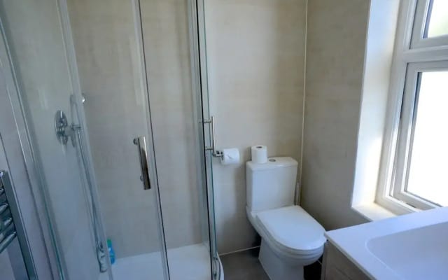 Bright Camberwell 2 Bedroom Flat