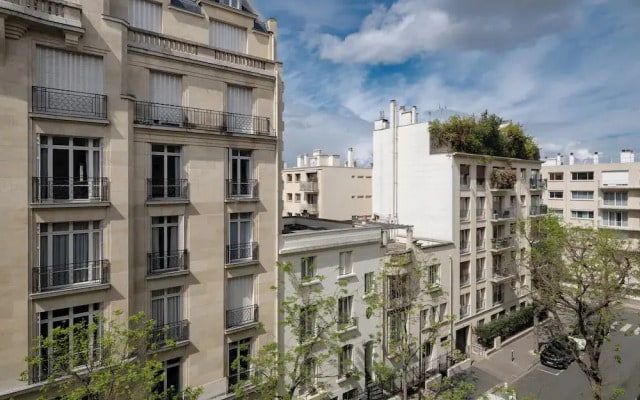 Paris Palais des Congrès residence